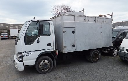 Would make a great gardening or rubbish removal tipper