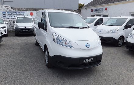 Low mileage electric eNV200