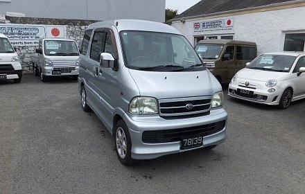 7 seat MPV, fresh Japanese import