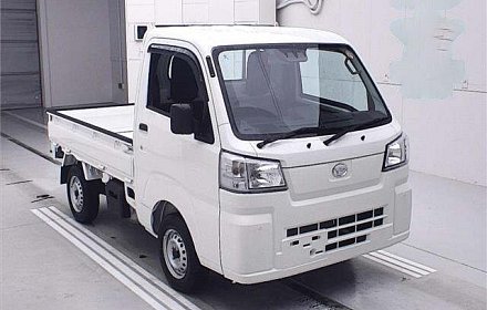 Currently in transit from Japan. NEW 4WD pickup